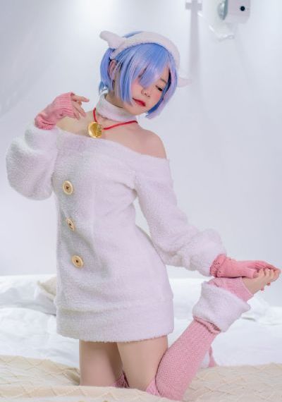 美女脱内衣内裤视频_1080P免费观看视频