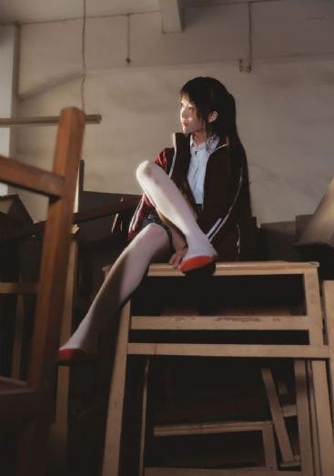 总裁开会呻吟双腿大开h_BD英语全集免费观看