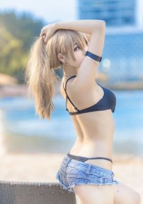 美女扒下全部衣服视频_720超清在线观看